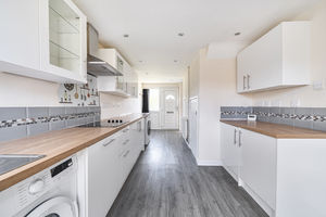 KITCHEN- click for photo gallery